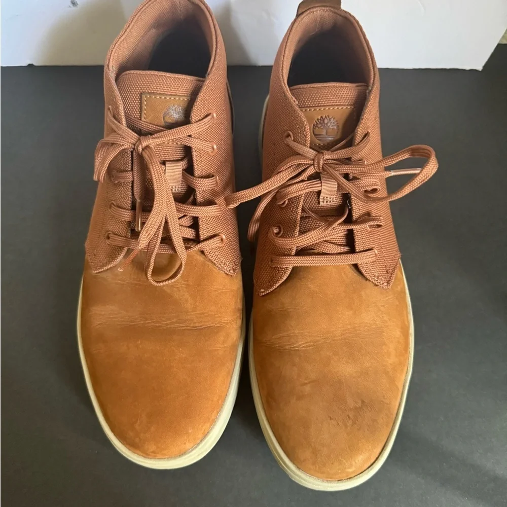 Timberland Men Davis Square Fabric and Leather Chukka Boots